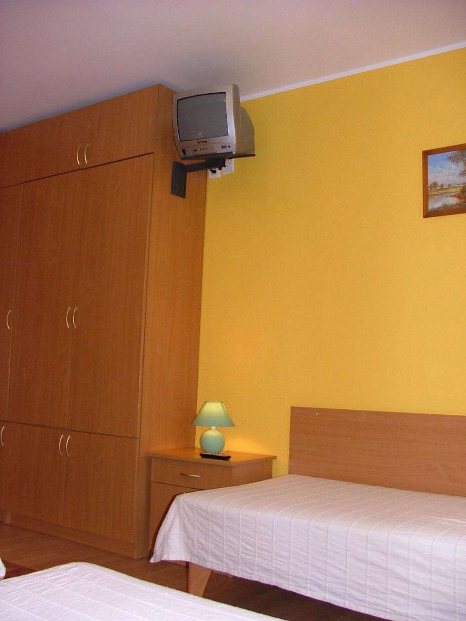 Dom Goscinny Pod Brzozami Posen Exterior foto