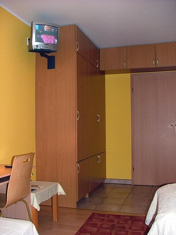 Dom Goscinny Pod Brzozami Posen Exterior foto